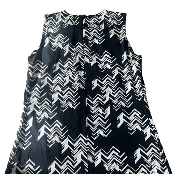 Top - Picture 3 of 4